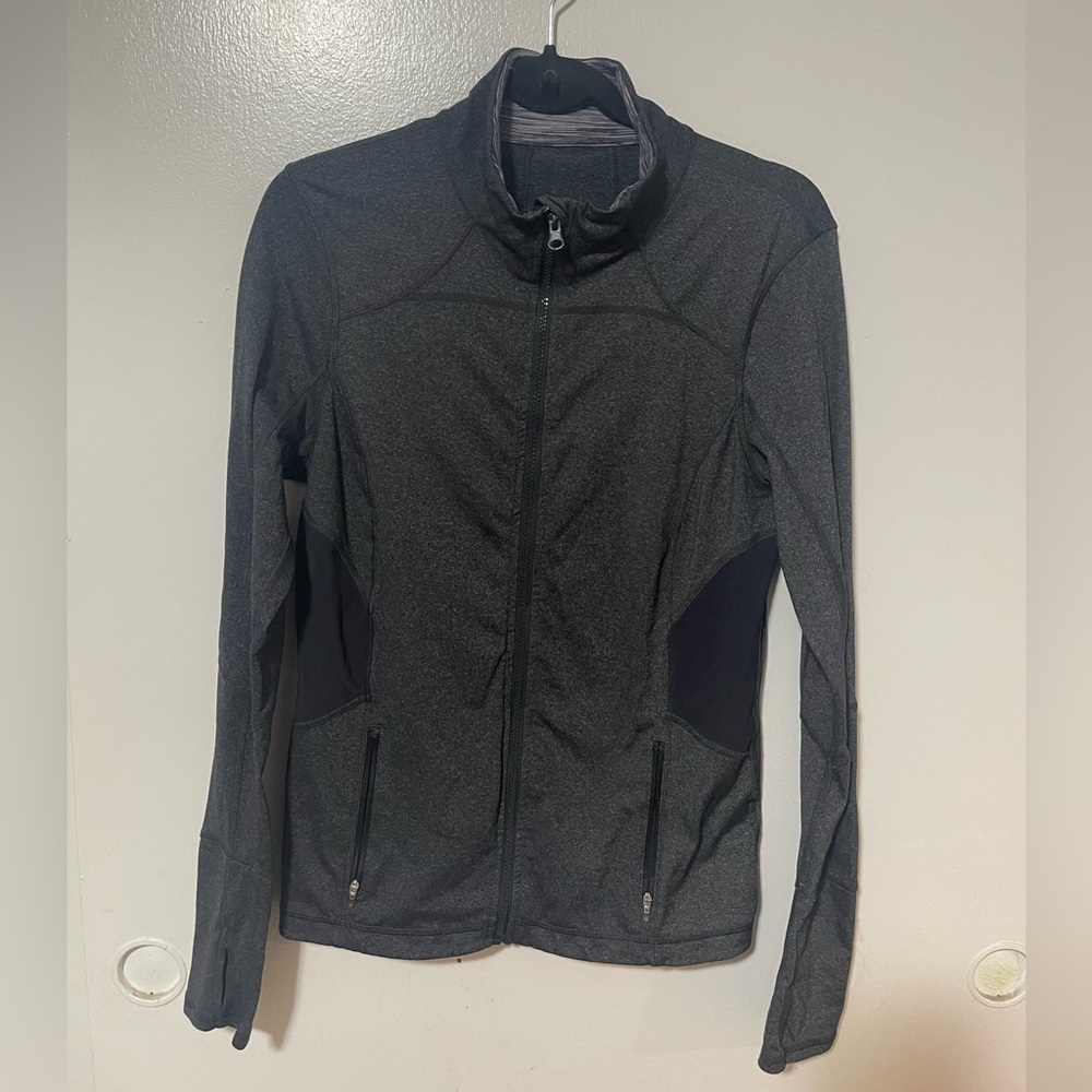 Kirkland sweatshirt zipper size M